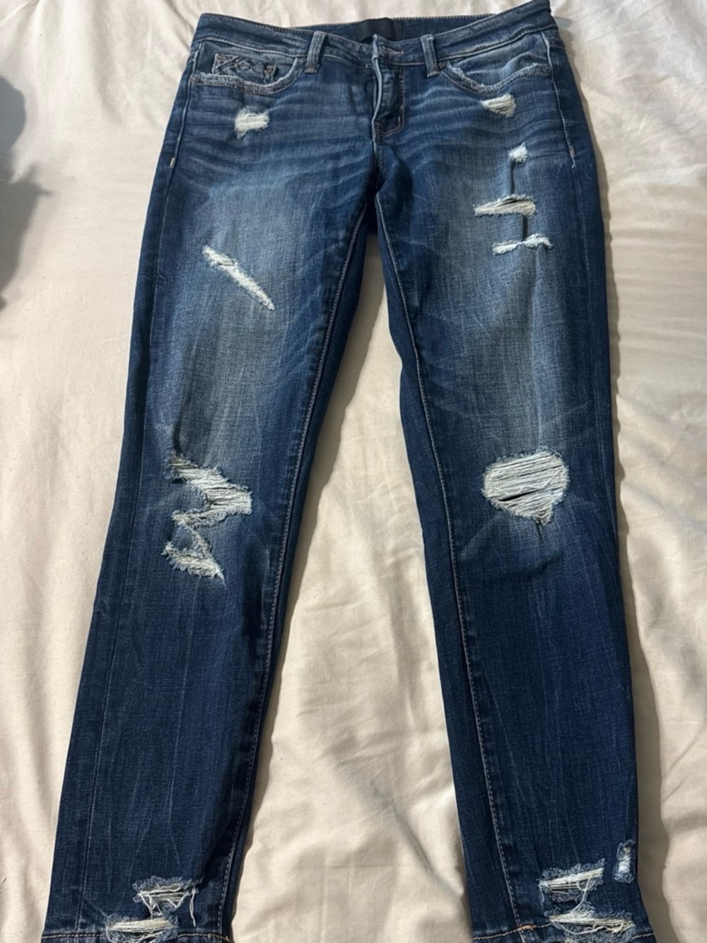Buckle Dark Blue Distressed Cropped Jeans